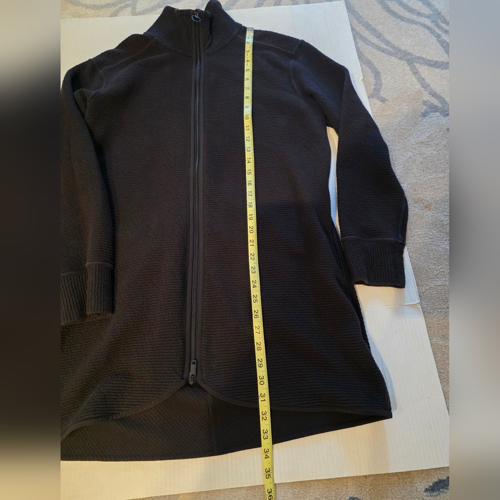 LULULEMON On Repeat Jacket Size 10. - Picture 8 of 15